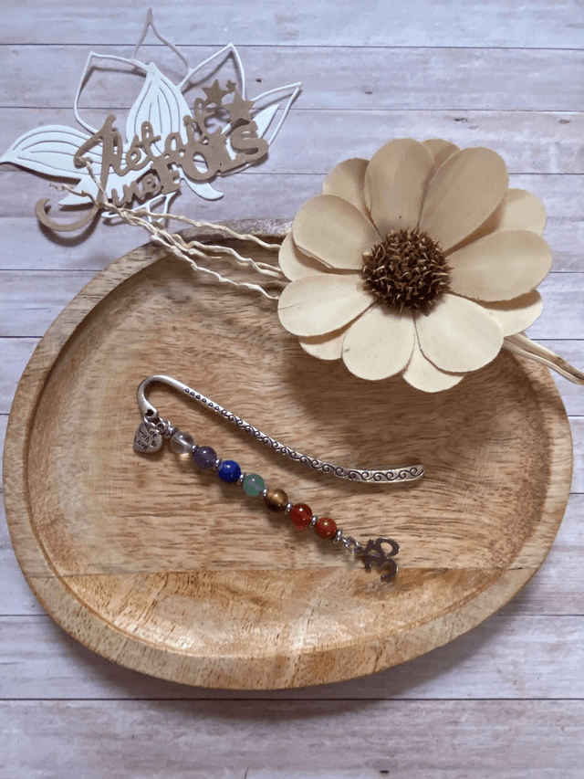 Marque page &quot;OM&quot; en 7 chakras