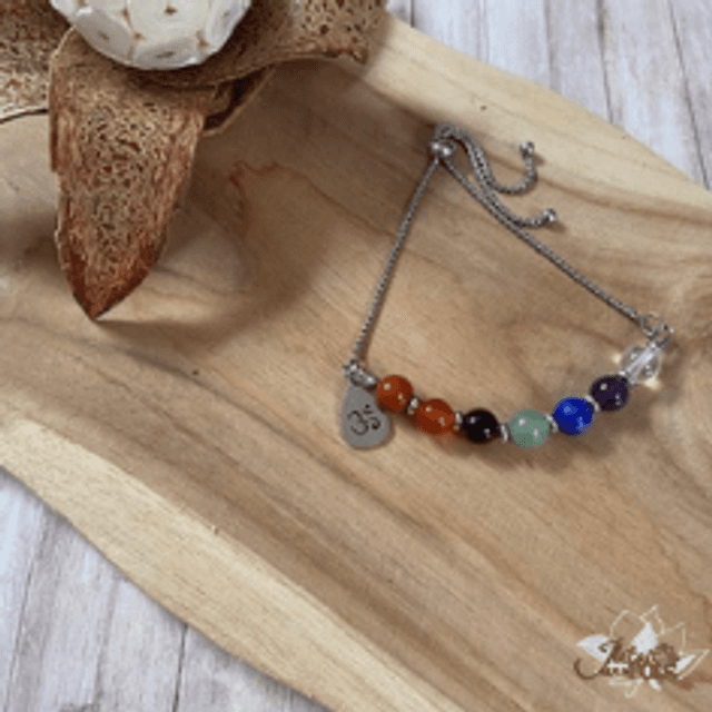 Bracelet &quot;7 chakras&quot; sur chaine